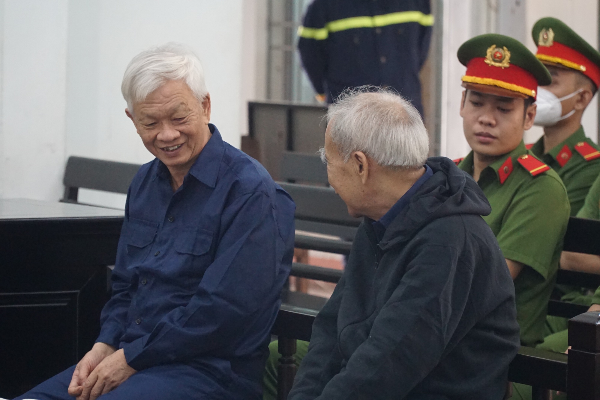 Nói lời sau cùng, cựu Chủ tịch UBND Khánh Hòa: Cảm thấy thanh thản trong trại giam- Ảnh 3.