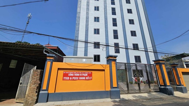 Đề xuất xử lý Chủ tịch huyện Thạch Thất vụ chung cư mini ‘xây chui’ gần 200 căn hộ - Ảnh 1.