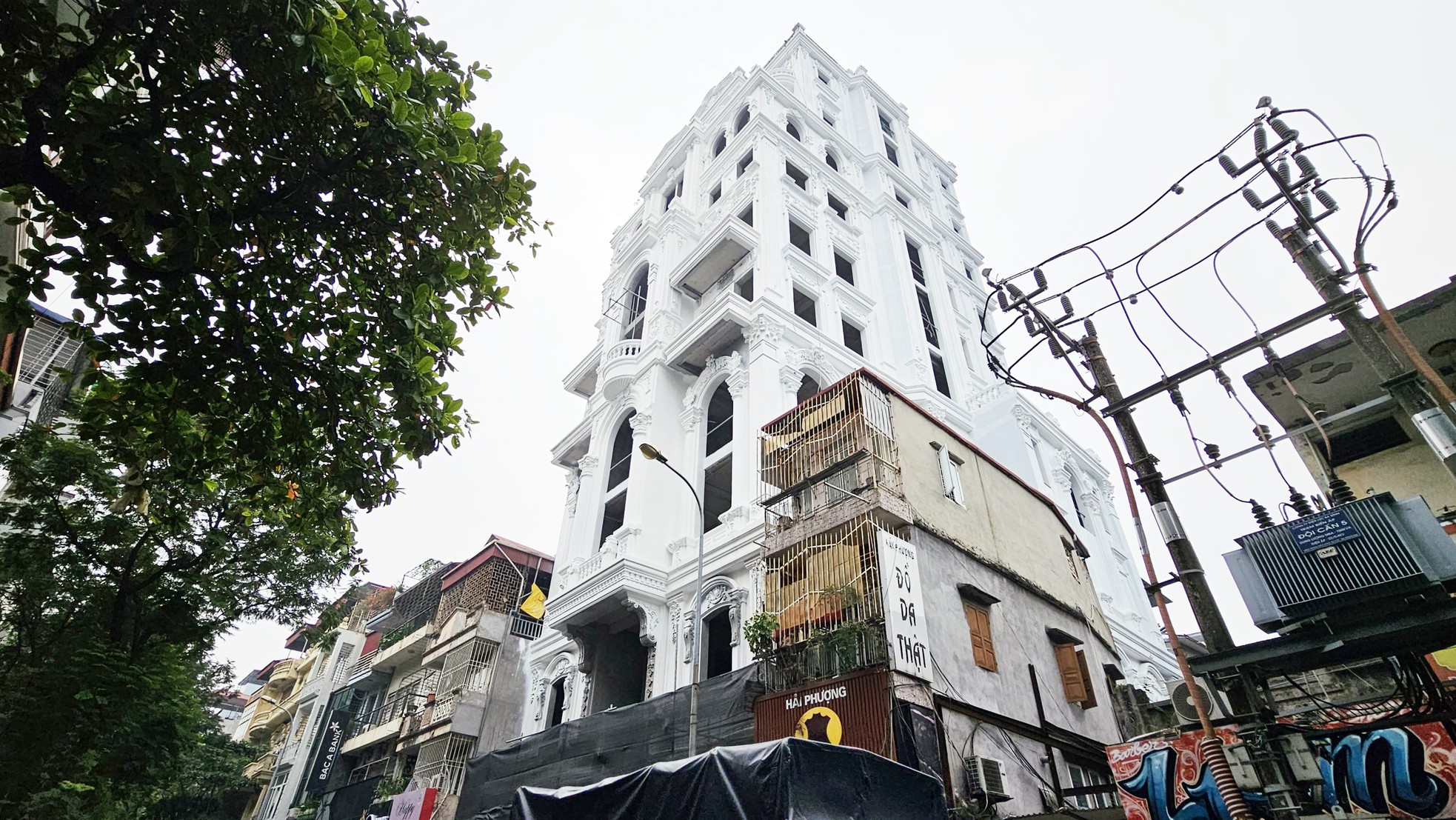 Cao ốc 10 tầng phố cổ không tìm thấy hồ sơ cấp phép khi bị Hà Nội yêu cầu làm rõ - Ảnh 14.